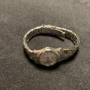 Citizen woman’s watch quartz Silvertone model